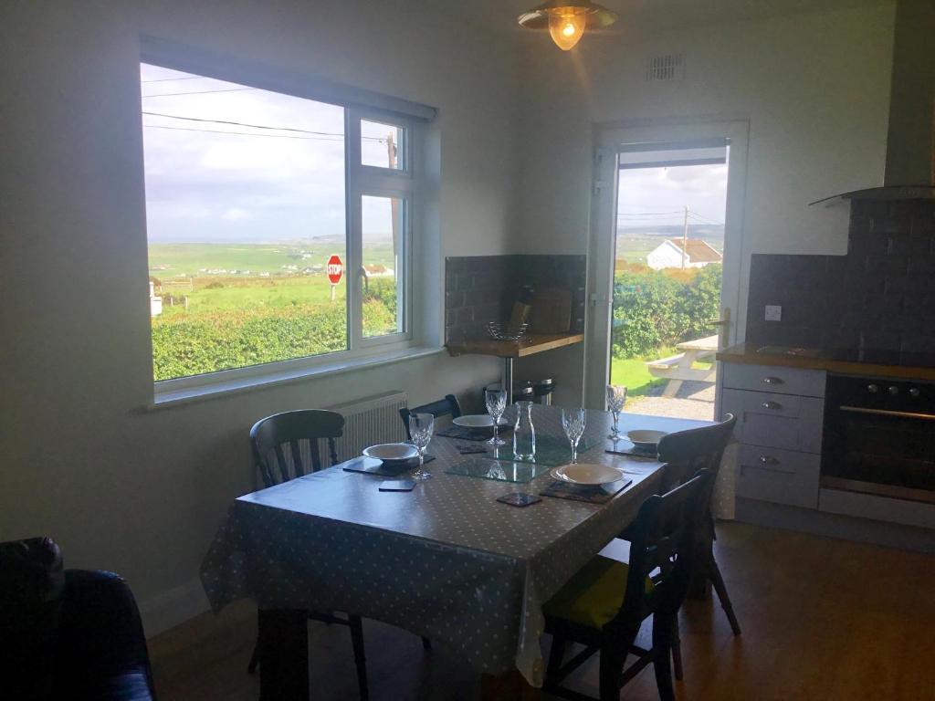 Doolin View Apartment room 6